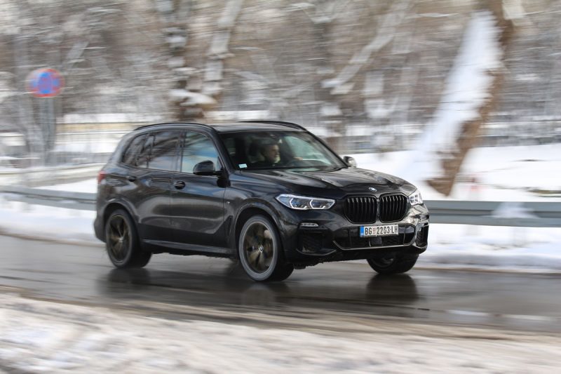 TEST BMW X5 xDrive 45e