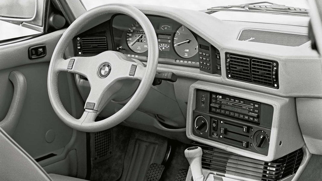 bmw-m5-e28-1984-1987 (1) BMW M5 E28