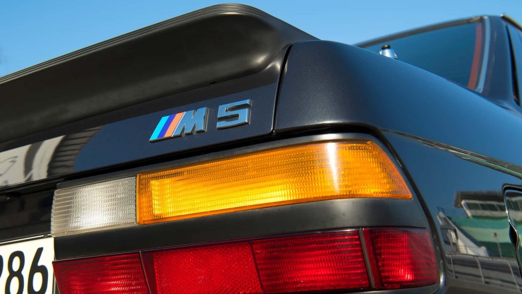 bmw-m5-e28-1984-1987 (16) BMW M5 E28