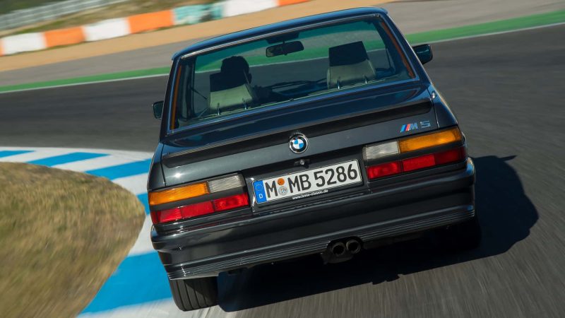 BMW M5 E28