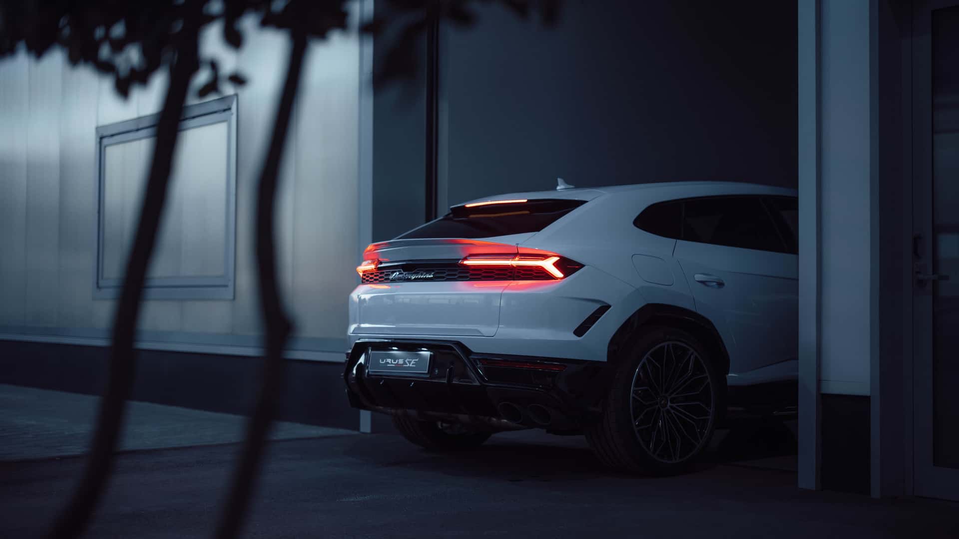 Lamborghini Urus SE: moćni SUV sa utičnicom