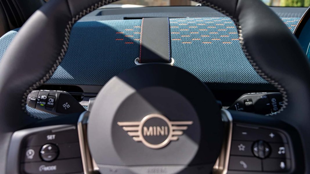 mini-aceman-se-2024 (9) MINI Aceman SEMINI Aceman SE