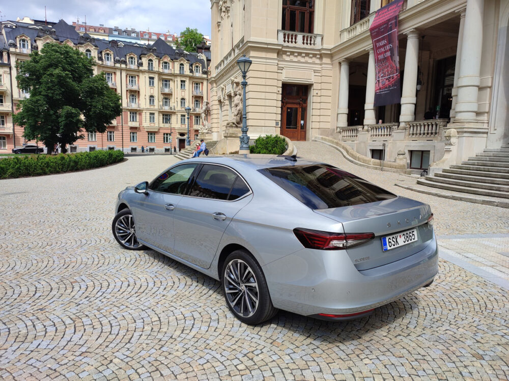 Škoda Superb