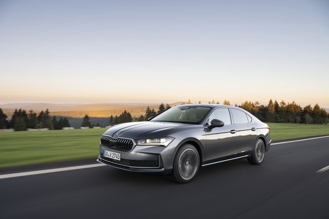 63_Skoda_Superb_Hatch_LK_ee9025bc Auto magazin Srbija Škoda Superb test