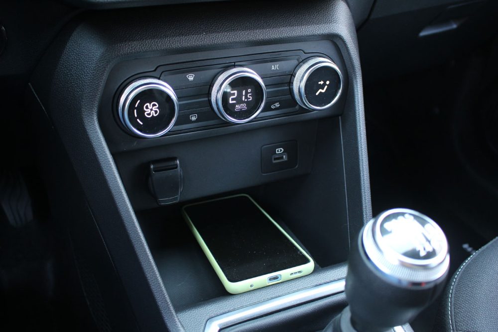 Auto magazin Srbija Dacia Jogger 1,0 TCe 110 Extreme 7 sedišta