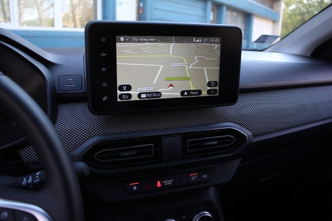 IMG_0968 Auto magazin Srbija Dacia Jogger 1,0 TCe 110 Extreme 7 sedišta