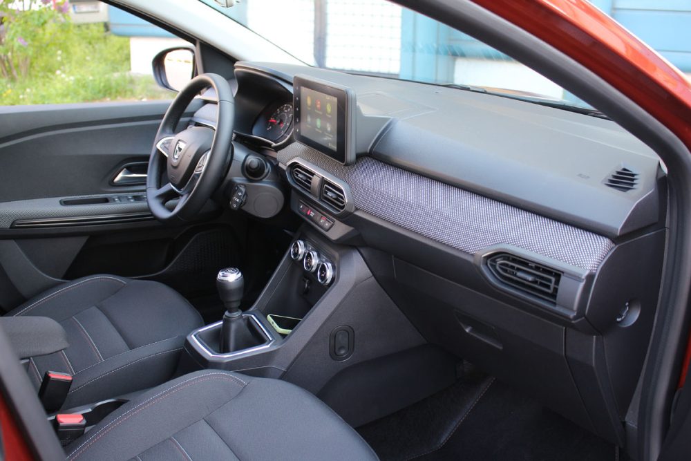 Auto magazin Srbija Dacia Jogger 1,0 TCe 110 Extreme 7 sedišta