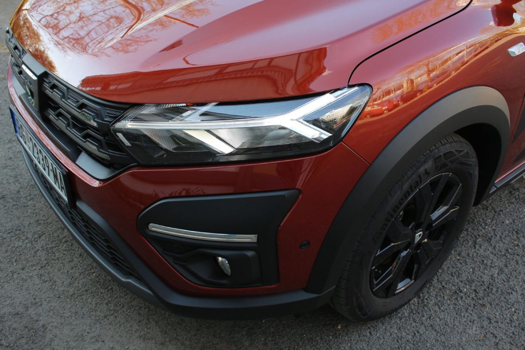 IMG_1003 Auto magazin Srbija Dacia Jogger 1,0 TCe 110 Extreme 7 sedišta