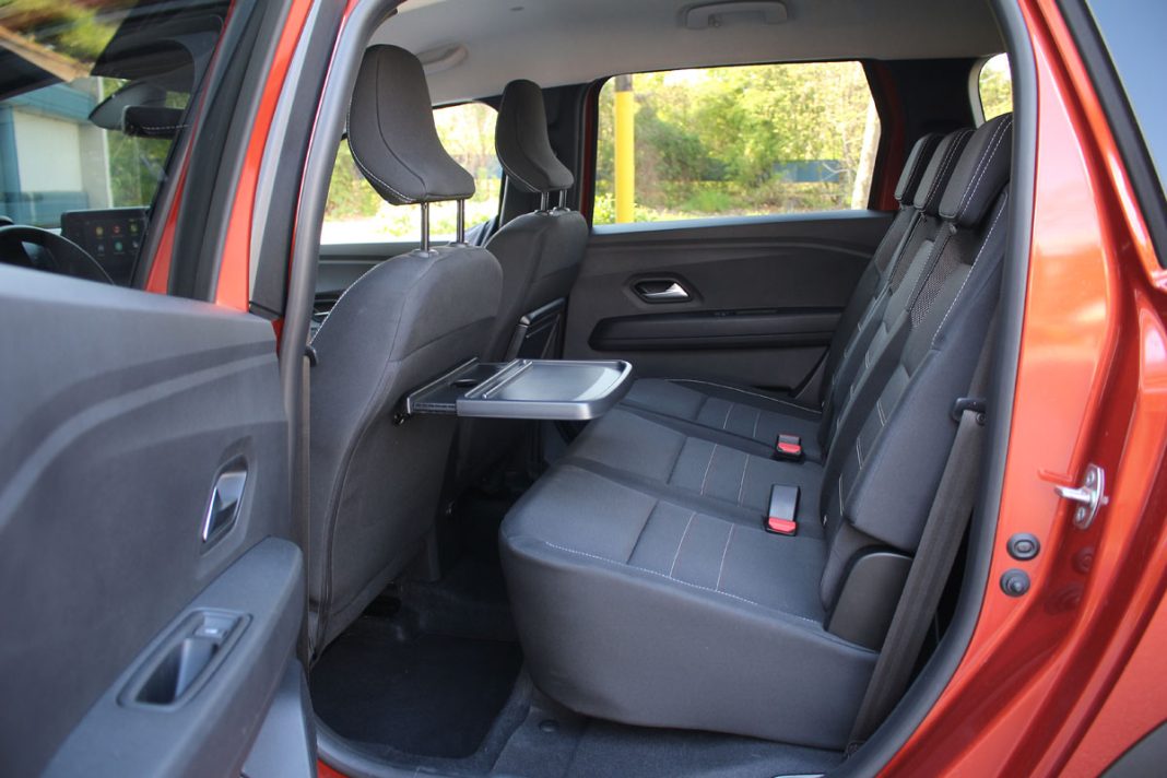 IMG_1009 Auto magazin Srbija Dacia Jogger 1,0 TCe 110 Extreme 7 sedišta