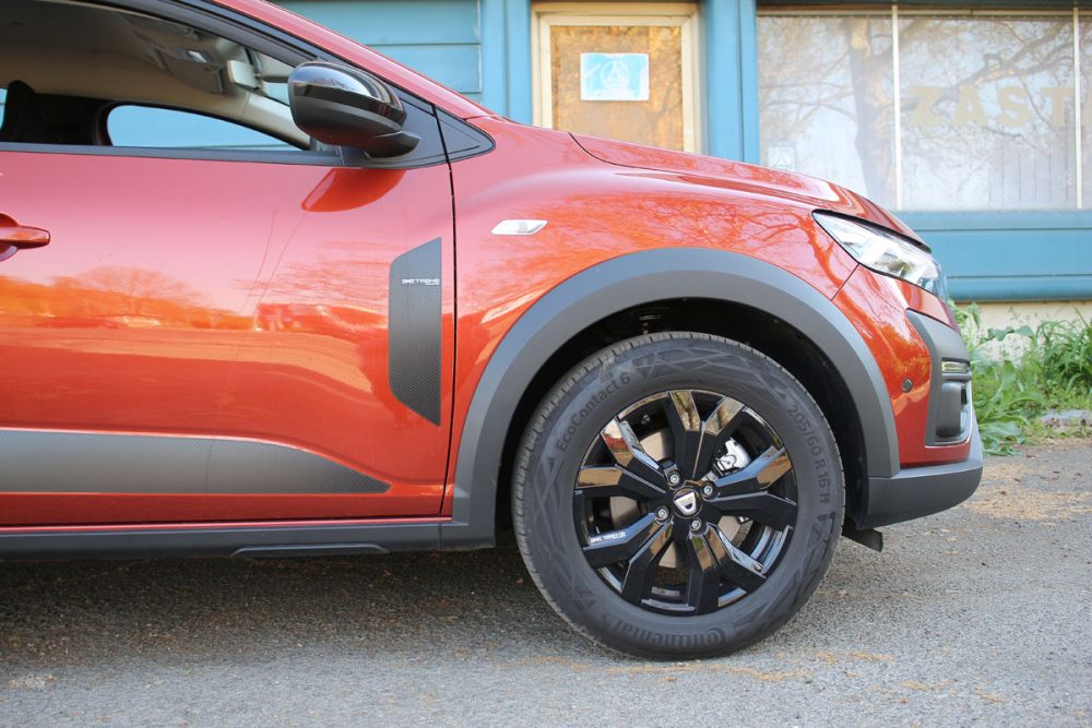 Auto magazin Srbija Dacia Jogger 1,0 TCe 110 Extreme 7 sedišta