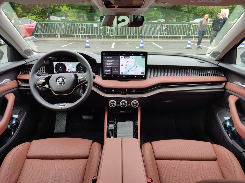 Auto magazin Srbija Škoda Superb test