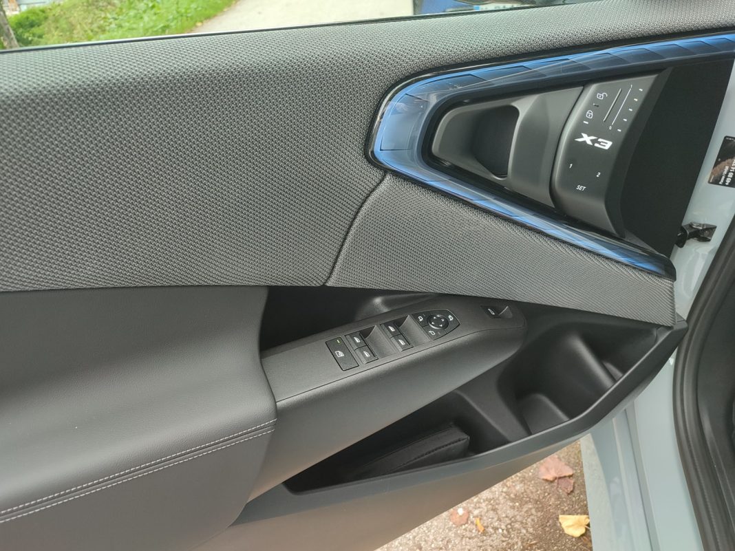 BMW X3 - 8 Auto magazin Srbija BMW X3 G45