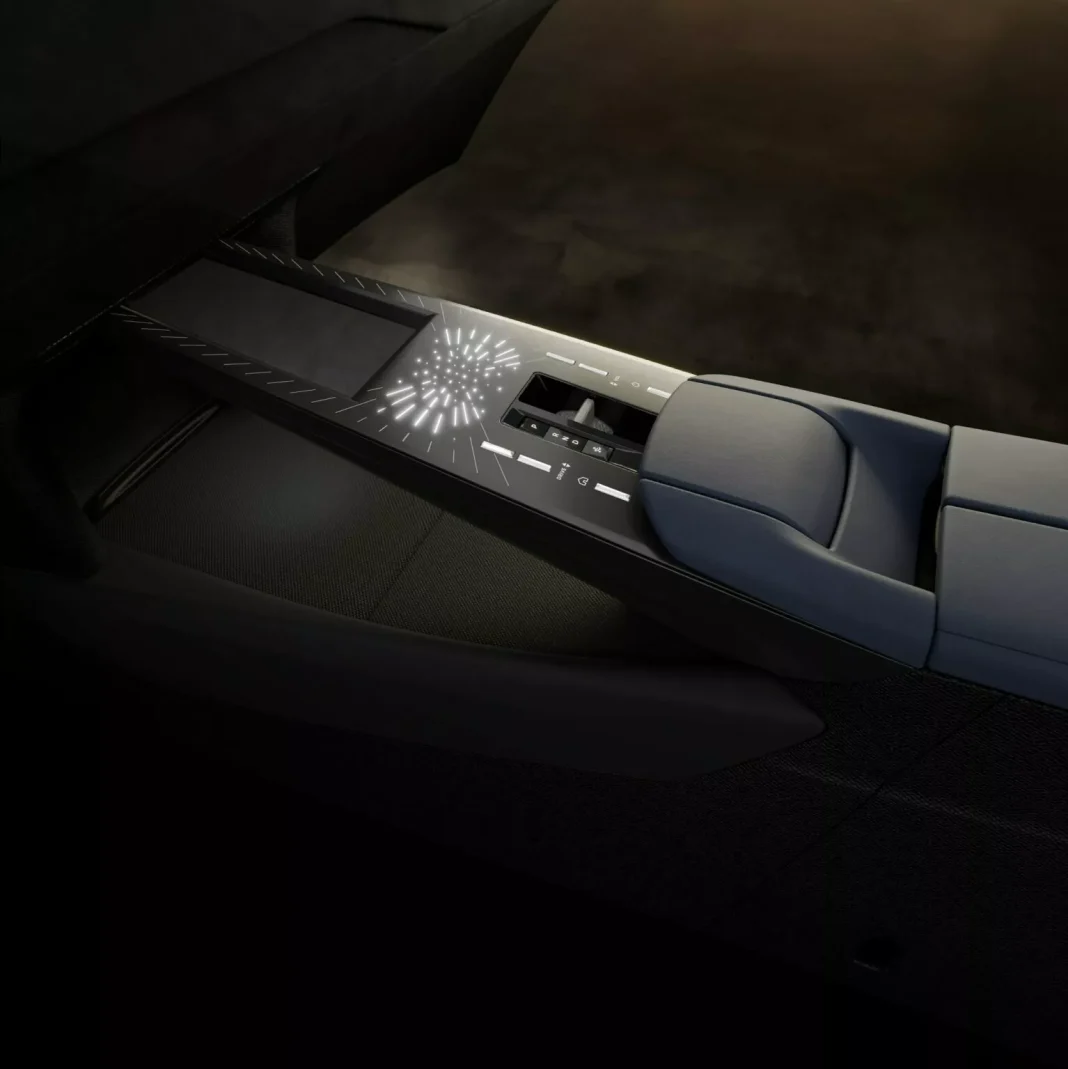 DS-N°8-18-1534x1536 DS N°8