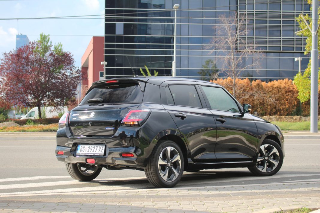 IMG_5684 Auto magazin Srbija Test Suzuki Swift 1,2 DualJet Hybrid 2WD