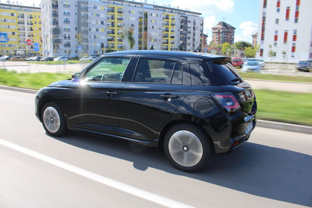 IMG_6451 Auto magazin Srbija Test Suzuki Swift 1,2 DualJet Hybrid 2WD