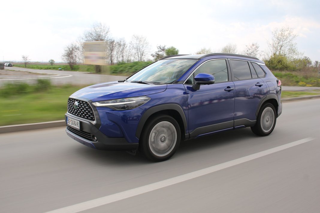 IMG_3614 Auto magazin Srbija TEST Toyota Corolla Cross Hybrid AWD