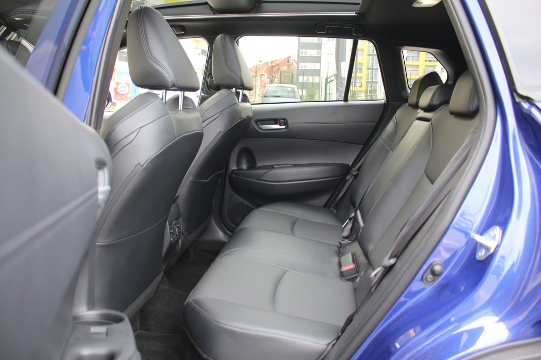 IMG_4242 Auto magazin Srbija TEST Toyota Corolla Cross Hybrid AWD