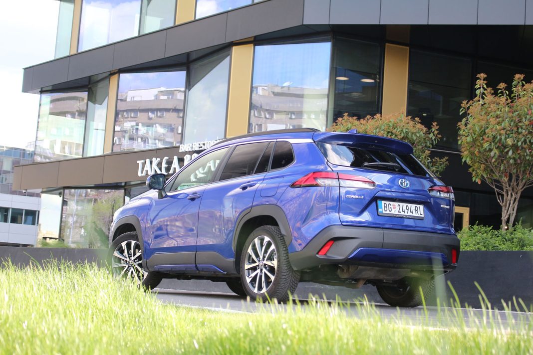 IMG_4358 Auto magazin Srbija TEST Toyota Corolla Cross Hybrid AWD