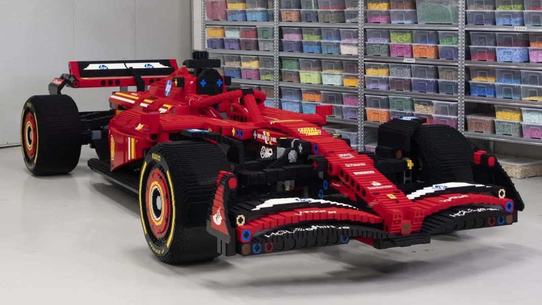 ferrari-sf-24-lego-il-modellino-scala-1-1 (5) Ferrari SF 24 Lego