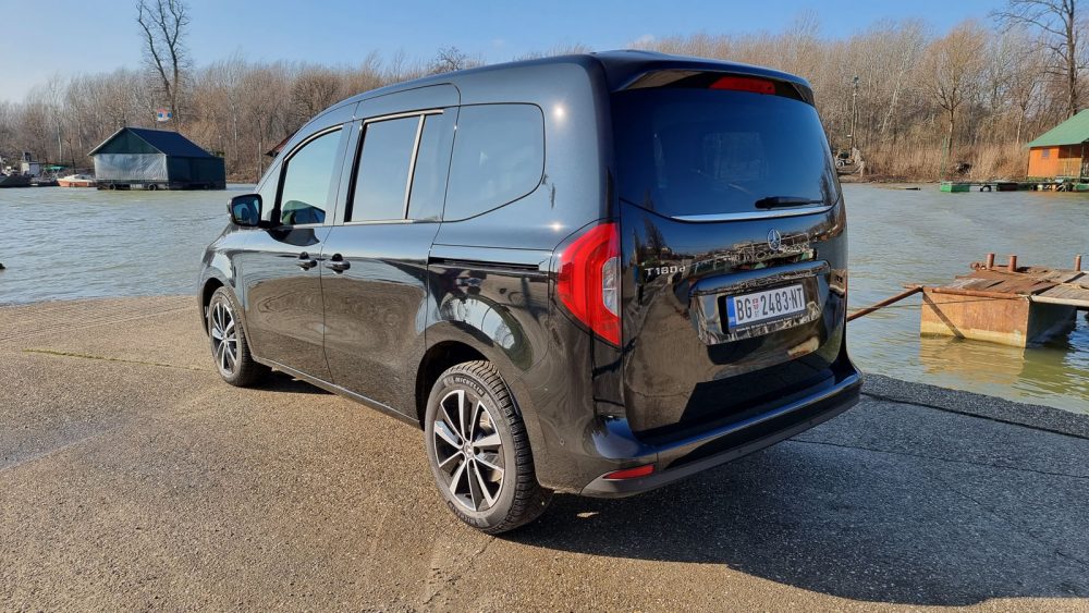 Auto magazin Srbija Test Mercedes-Benz T180d