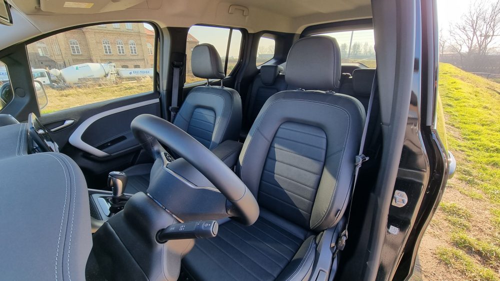 Auto magazin Srbija Test Mercedes-Benz T180d