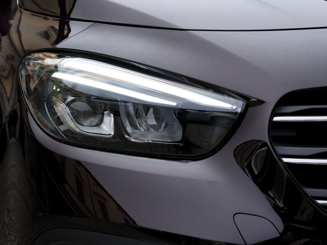 Die neue Mercedes-Benz T-KlasseThe new Mercedes-Benz T-Class Auto magazin Srbija Test Mercedes-Benz T180d