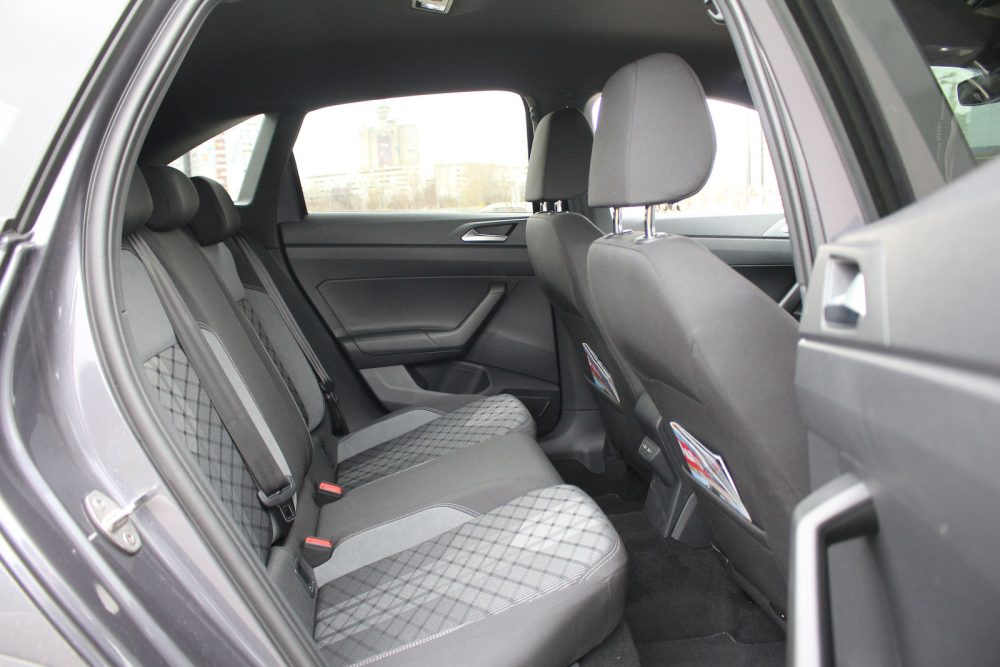 Auto magazin Srbija TEST: Volkswagen Taigo R-line 1.0 TSI DSG