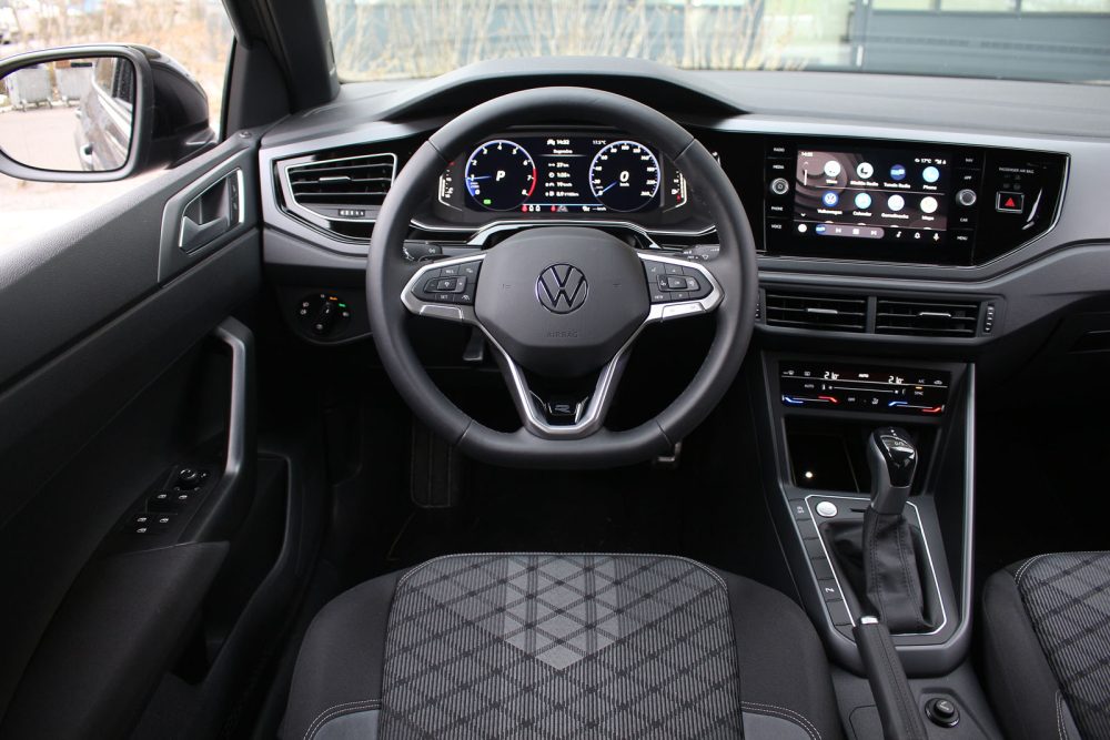 Auto magazin Srbija TEST: Volkswagen Taigo R-line 1.0 TSI DSG