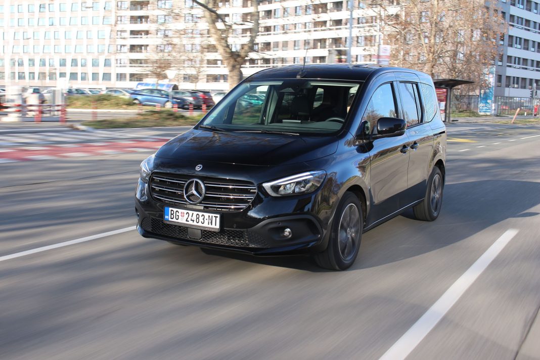 IMG_4859 Auto magazin Srbija Test Mercedes-Benz T180d