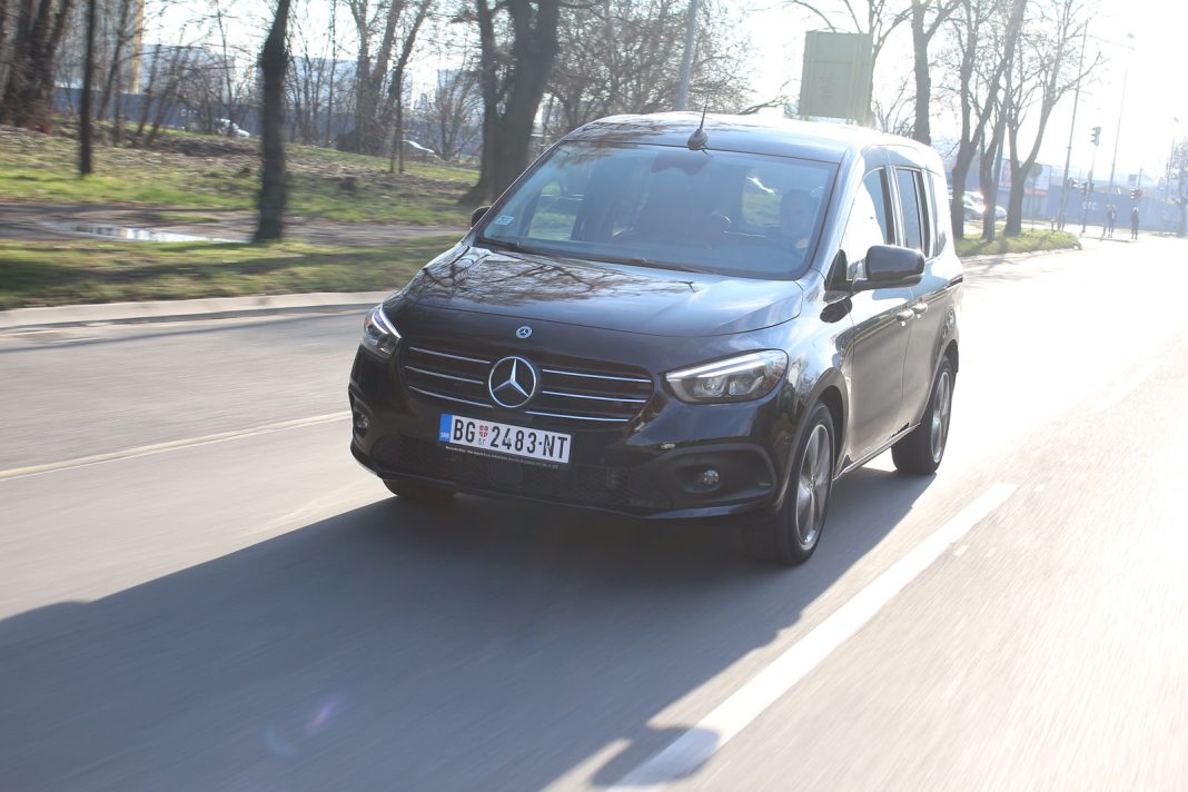 IMG_5164 Auto magazin Srbija Test Mercedes-Benz T180d