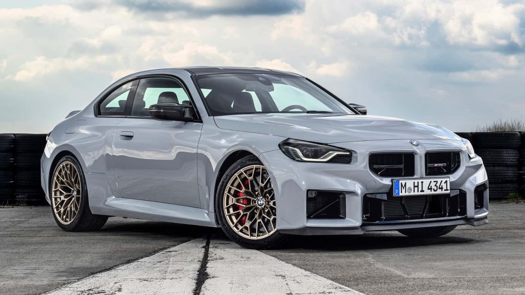 bmw-m2-cs-2025 (15) BMW M2 CS