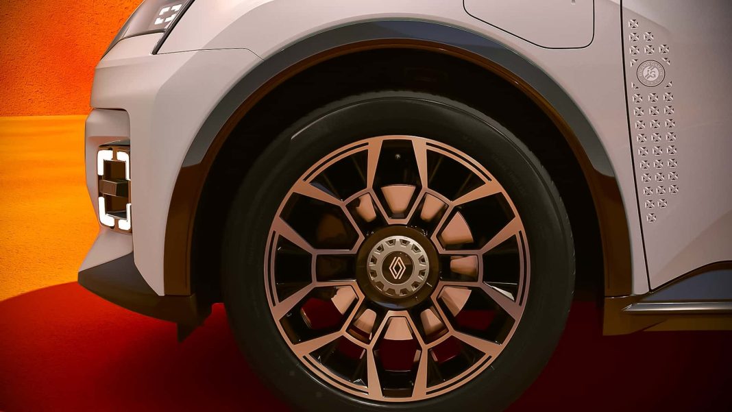 renault-5-e-tech-electric-roland-garros-2025 (1) Roland Garros