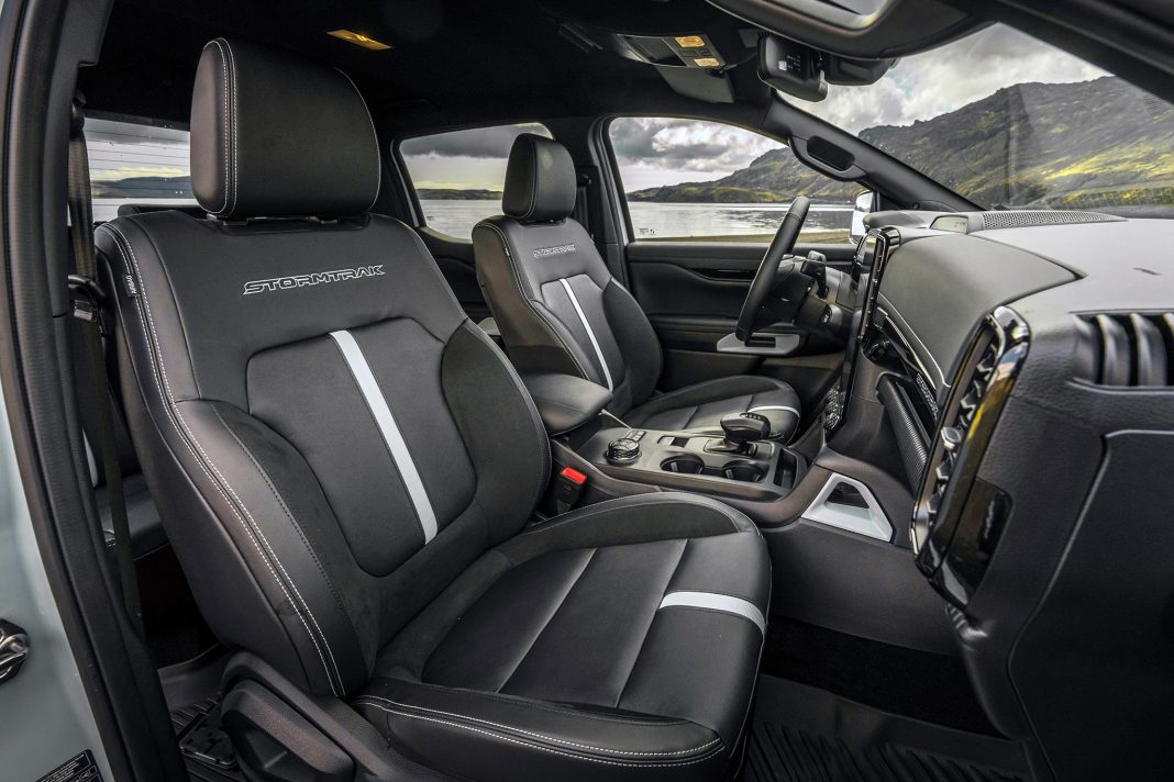 Ranger_Stormtrak_PHEV_030-LOW Ford Ranger PHEV