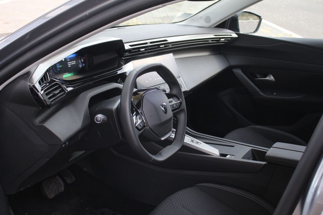 IMG_6681 Auto magazin Srbija Test Peugeot 308 PHEV 180 Active Pack