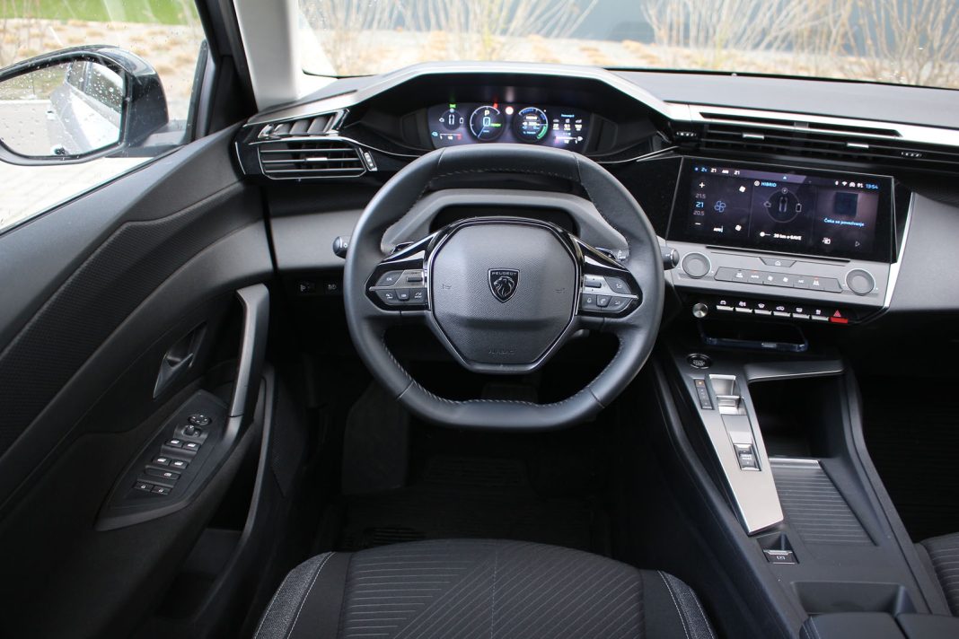 IMG_6736 Auto magazin Srbija Test Peugeot 308 PHEV 180 Active Pack
