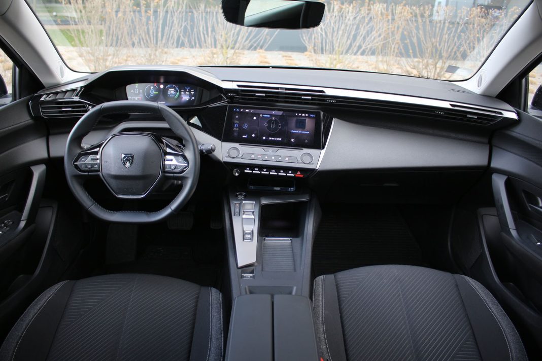 IMG_6740 Auto magazin Srbija Test Peugeot 308 PHEV 180 Active Pack