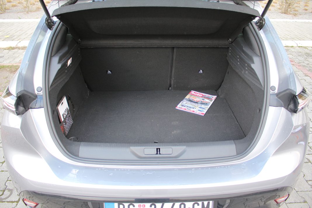 IMG_6752 Auto magazin Srbija Test Peugeot 308 PHEV 180 Active Pack