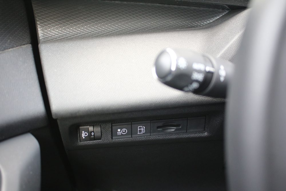 Auto magazin Srbija Test Peugeot 308 PHEV 180 Active Pack