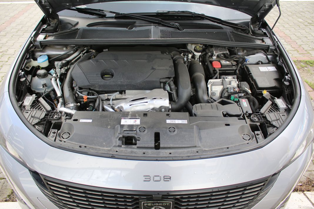 IMG_6811 Auto magazin Srbija Test Peugeot 308 PHEV 180 Active Pack