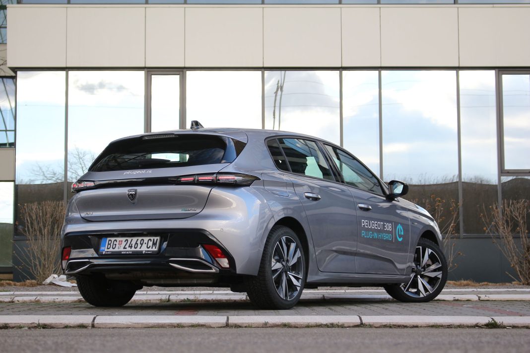 IMG_6818 Auto magazin Srbija Test Peugeot 308 PHEV 180 Active Pack