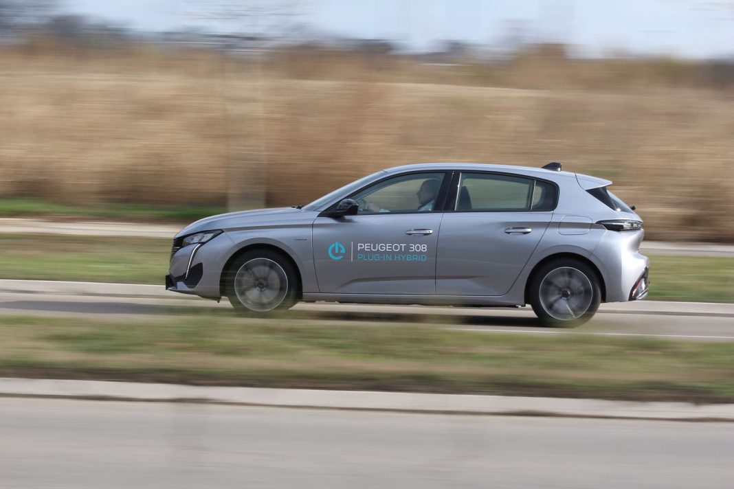 IMG_7089 Auto magazin Srbija Test Peugeot 308 PHEV 180 Active Pack
