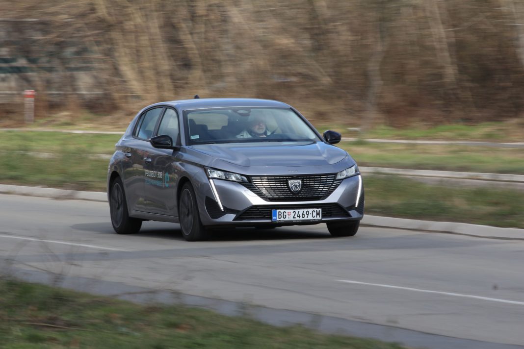 IMG_7144 Auto magazin Srbija Test Peugeot 308 PHEV 180 Active Pack