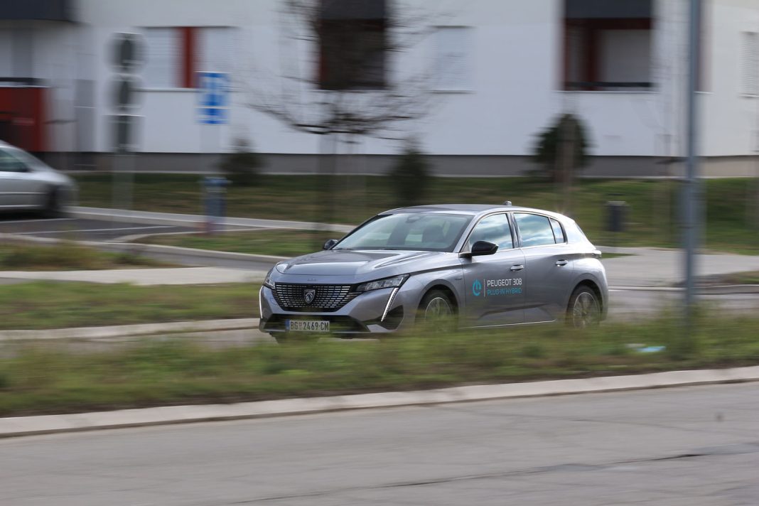 IMG_7164 Auto magazin Srbija Test Peugeot 308 PHEV 180 Active Pack