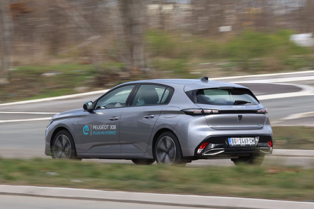 Auto magazin Srbija Test Peugeot 308 PHEV 180 Active Pack