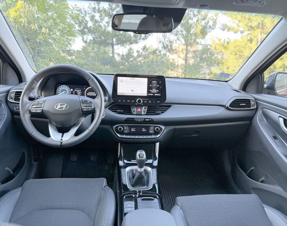 Auto magazin Srbija TEST Hyundai i30 1.5 DPi GLS Impression