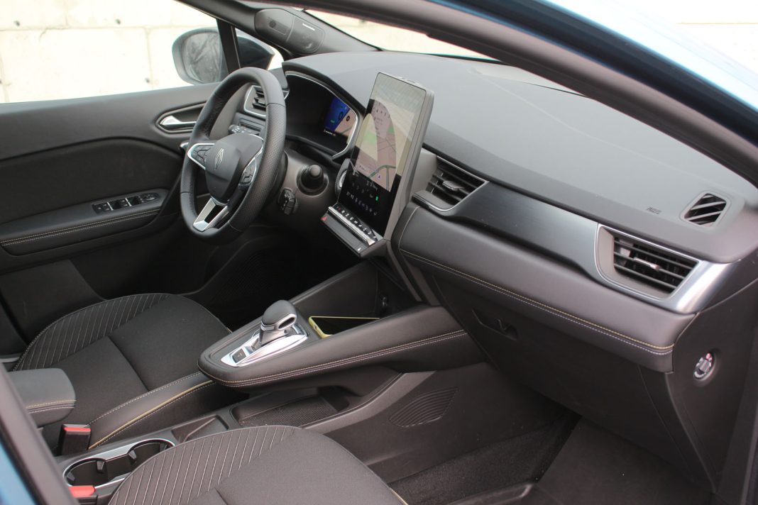 Auto magazin Srbija Test Renault Symbioz E-Tech 145 Hybrid Iconic