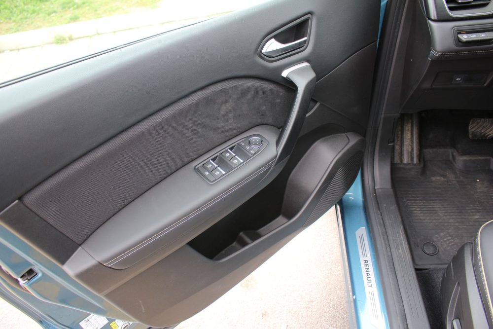 Auto magazin Srbija Test Renault Symbioz E-Tech 145 Hybrid Iconic