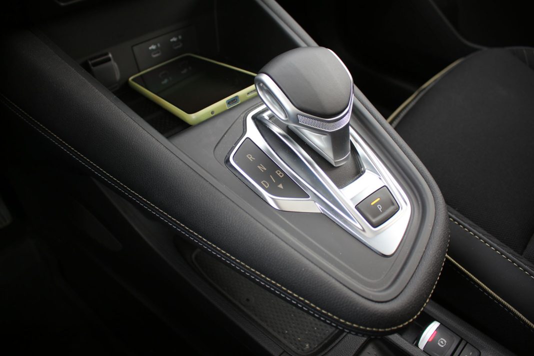 Auto magazin Srbija Test Renault Symbioz E-Tech 145 Hybrid Iconic