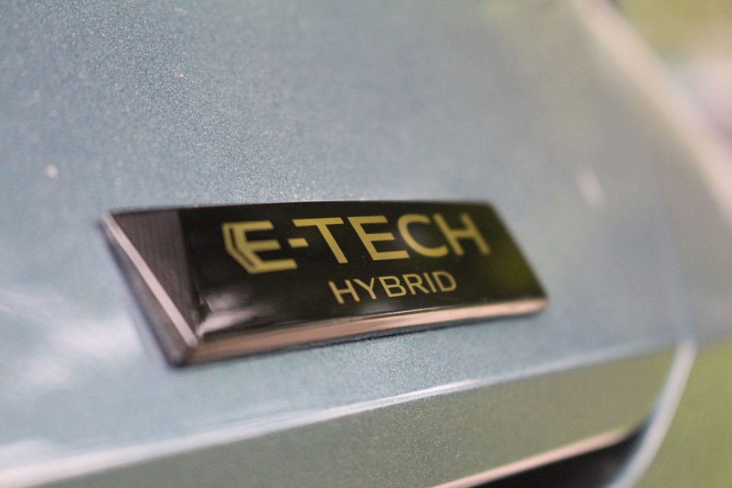 Auto magazin Srbija Test Renault Symbioz E-Tech 145 Hybrid Iconic