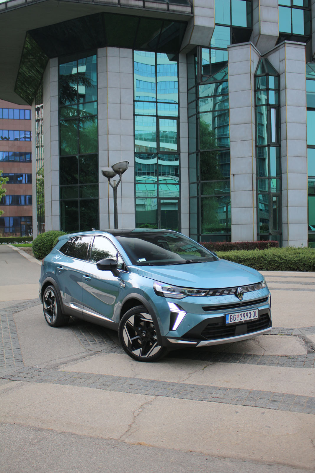 Auto magazin Srbija Test Renault Symbioz E-Tech 145 Hybrid Iconic